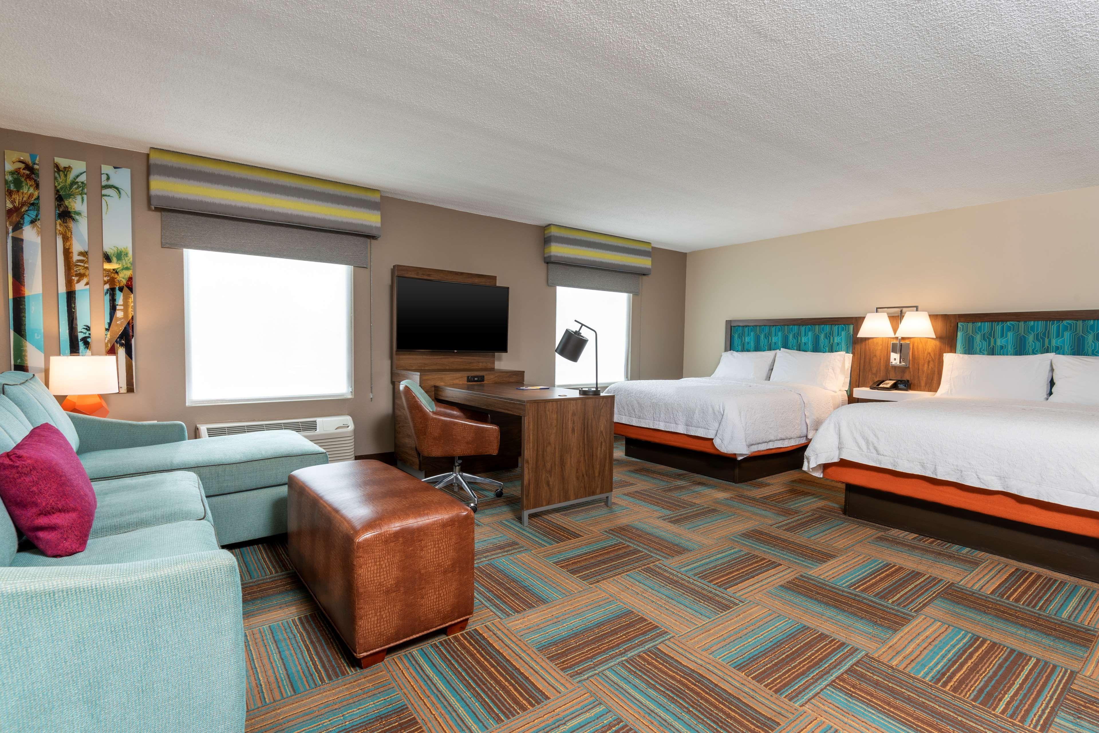 Hampton Inn & Suites Fort Myers-Colonial Boulevard Bagian luar foto