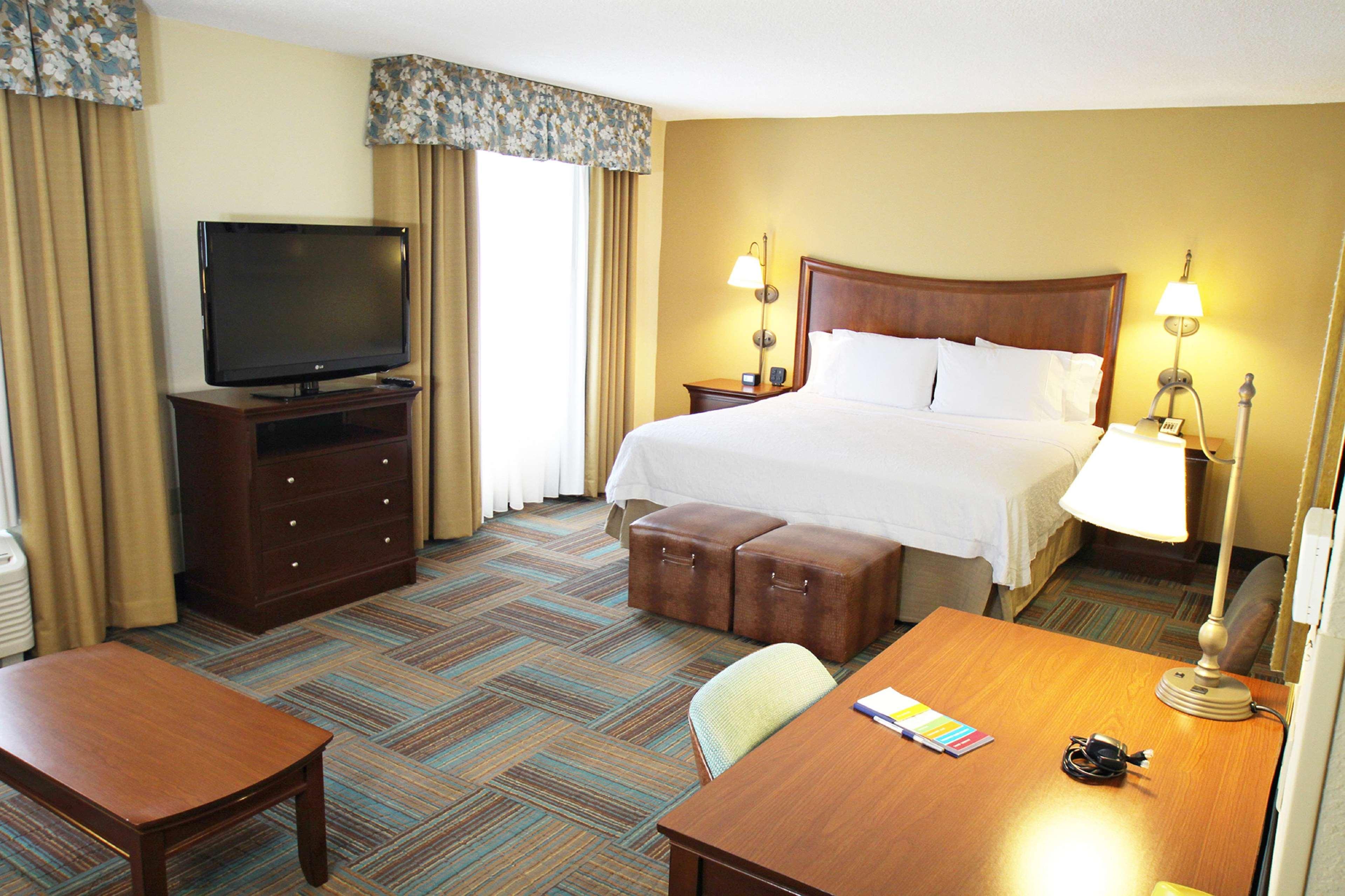 Hampton Inn & Suites Fort Myers-Colonial Boulevard Bagian luar foto