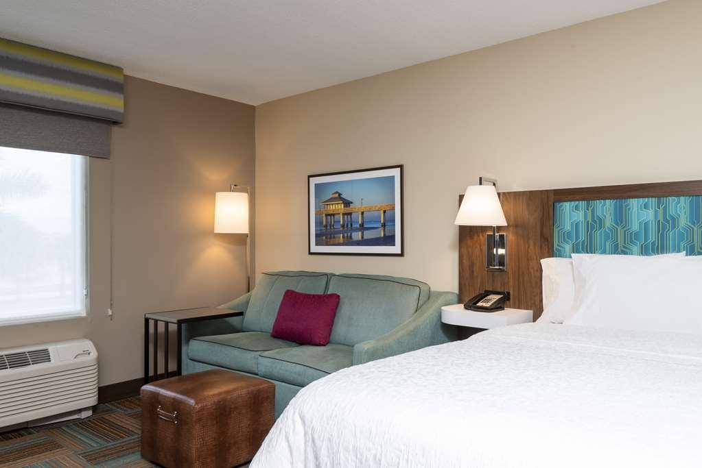 Hampton Inn & Suites Fort Myers-Colonial Boulevard Ruang foto